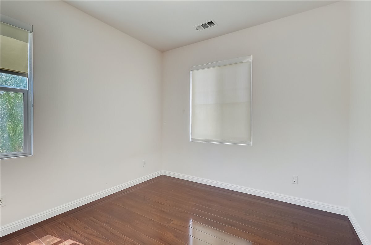 Building Photo - 3115 N Sunrise Ct