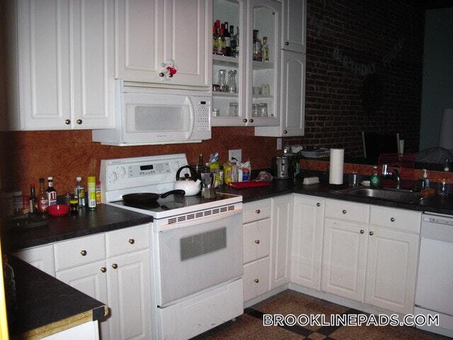 Building Photo - 25 St Marys Ct