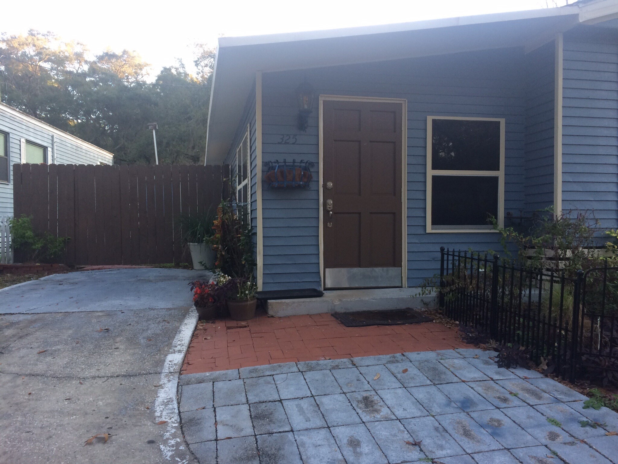 Unit 325. 2B/1B $1200/mo - 3000 Clarcona Road