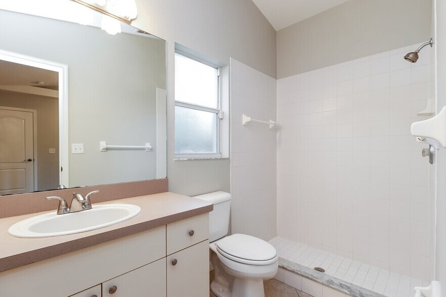 Building Photo - 2338 Rothenfeld Ct