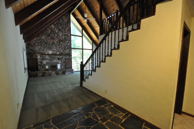 Building Photo - 23660 Ontario Dr