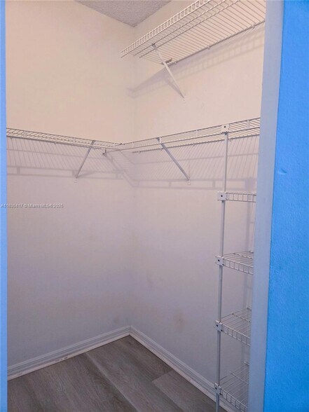 Building Photo - 1210 Sorrento Dr