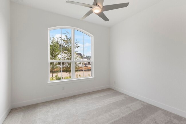 Building Photo - 8011 Fenway Hts Dr