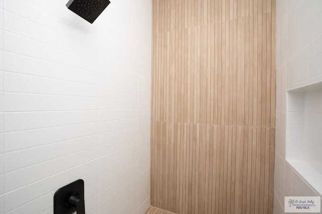 Building Photo - 3604 Hidalgo Cir