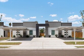 Building Photo - 120 W Diamondhead Ave