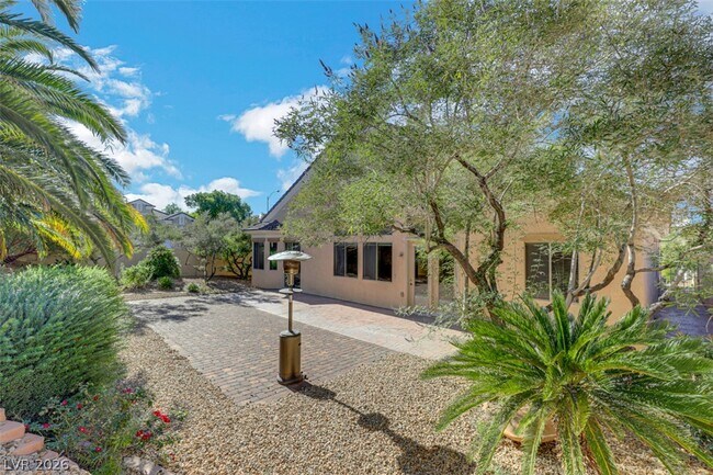 Building Photo - 2149 Sentito Cir
