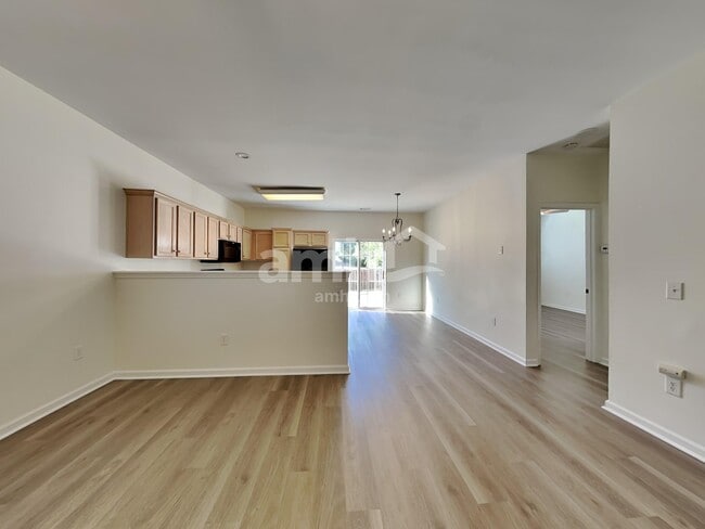 Building Photo - 300 Pemaquid Ct