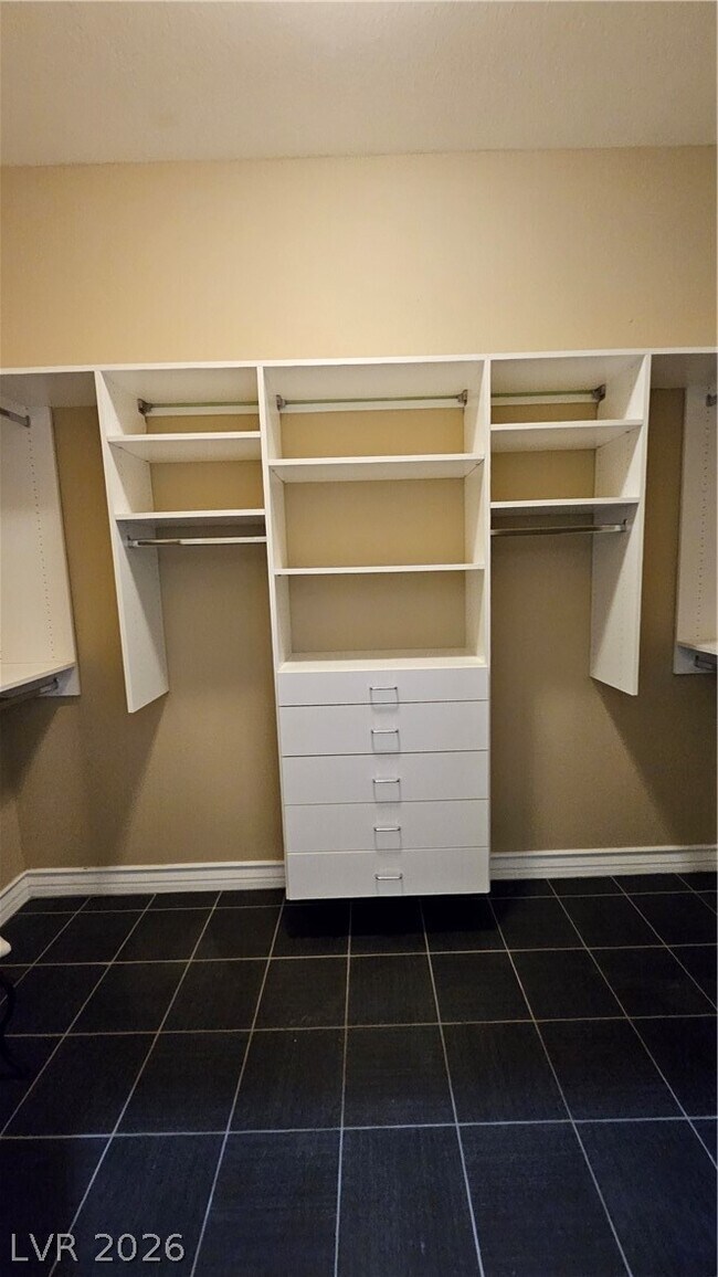 Building Photo - 2101 Grand Island Ct