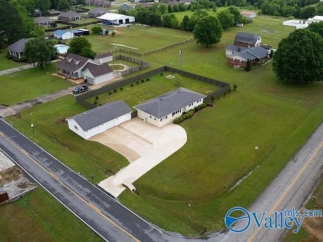 Building Photo - 16021 Oneal Rd