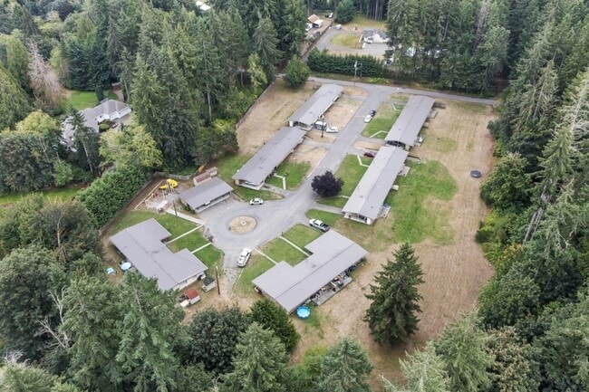 Building Photo - 12761 Lala Cove Ln SE