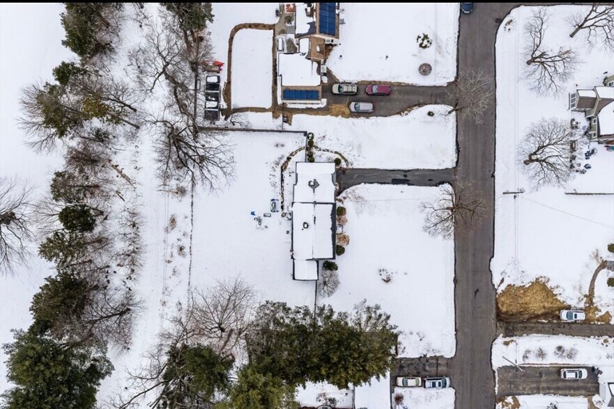 Building Photo - 14 Loring Ln
