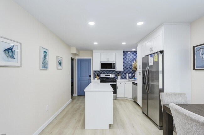 Building Photo - 125 N Wissahickon Ave