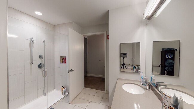 Building Photo - 15 Richdale Ave