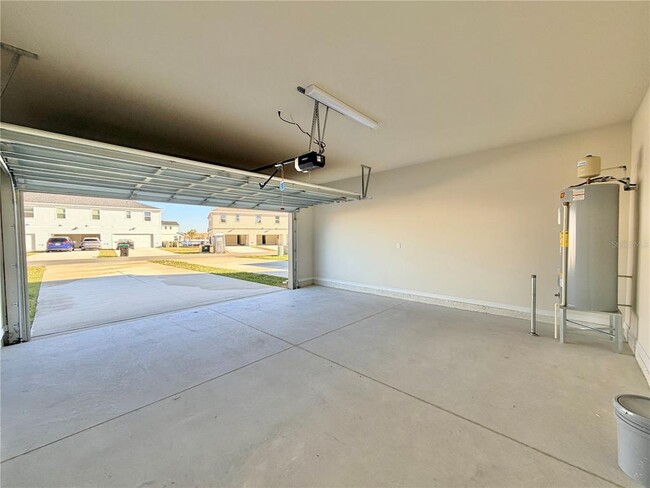 Building Photo - 16270 Merry Aly