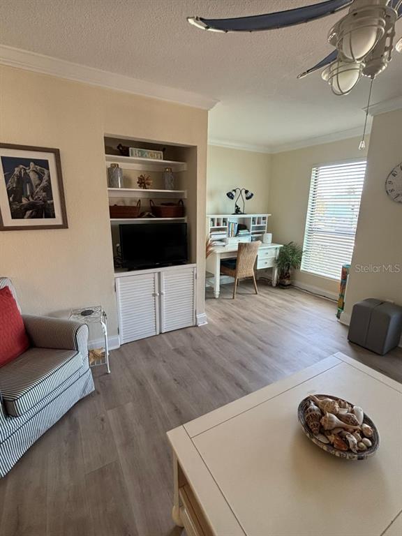 Building Photo - 455 Alt 19