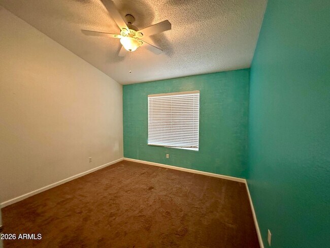 Building Photo - 240 S Laveen Dr