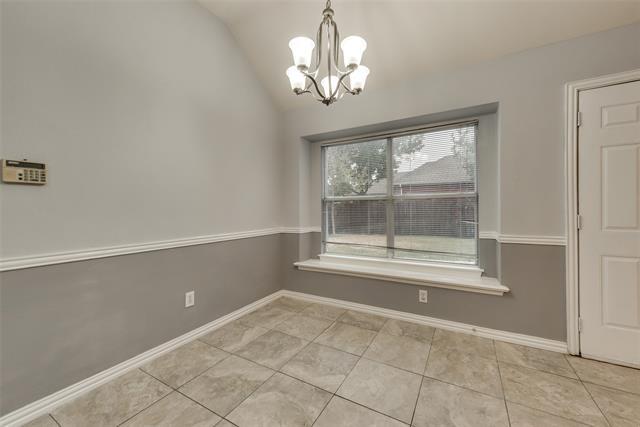 Building Photo - 1152 San Saba Dr