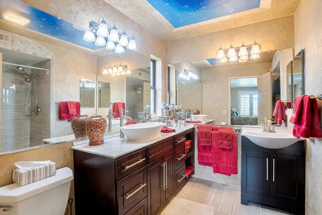 Building Photo - 35200 Cathedral Canyon Dr