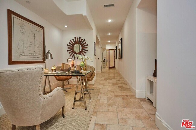 Building Photo - 16123 W Sunset Blvd