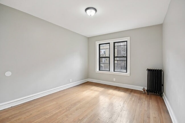 Building Photo - 7757 S Phillips Ave