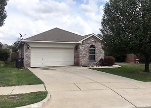 Building Photo - 6304 Downeast Dr