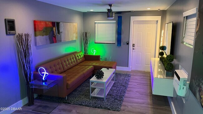 Building Photo - 236 N Keech St