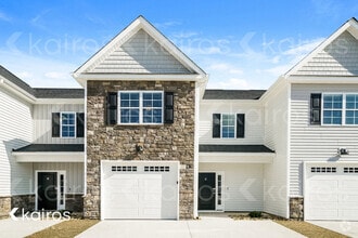 Building Photo - 3709 Oak Leaf Wy