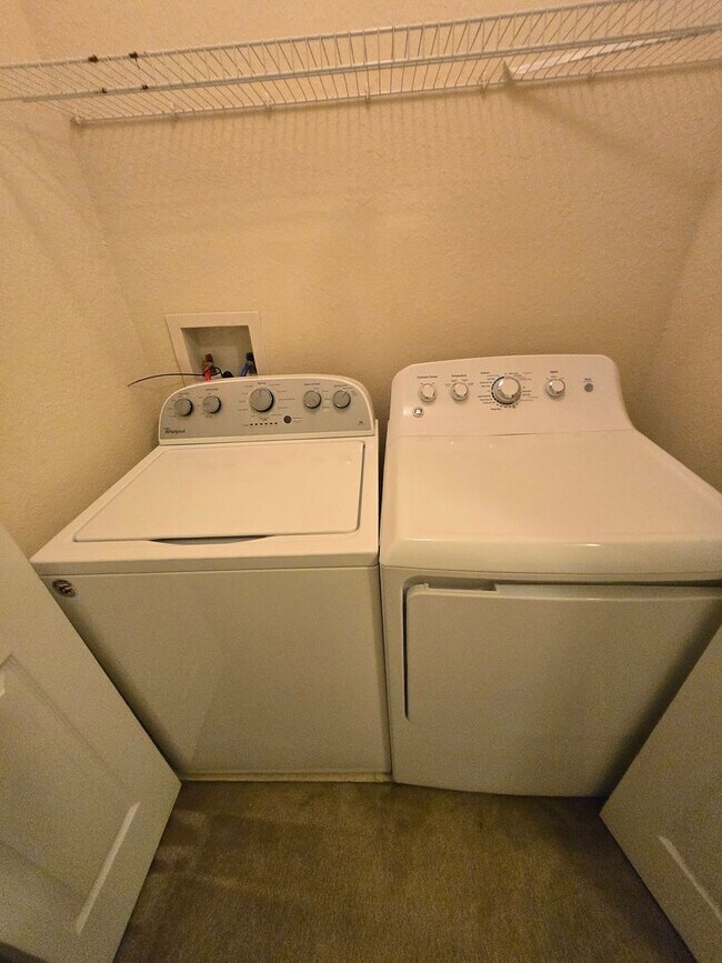 Building Photo - 2/2.5 Townhome in Magnolia Place