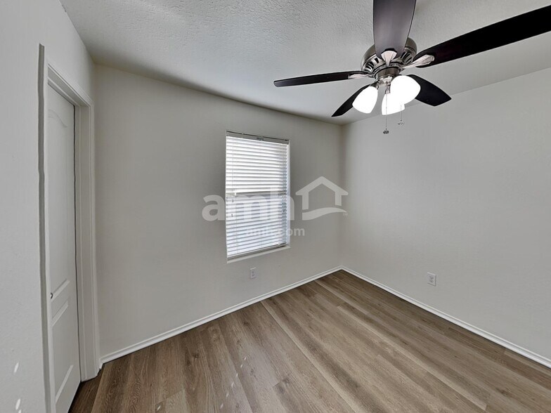 Building Photo - 1143 Desert Willow Ln