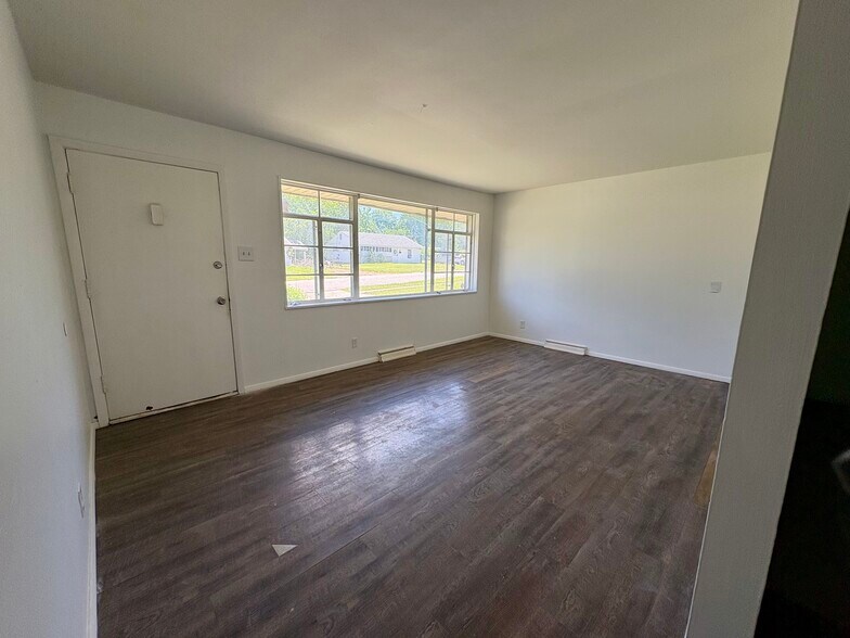 Building Photo - 5547 Holborn Dr