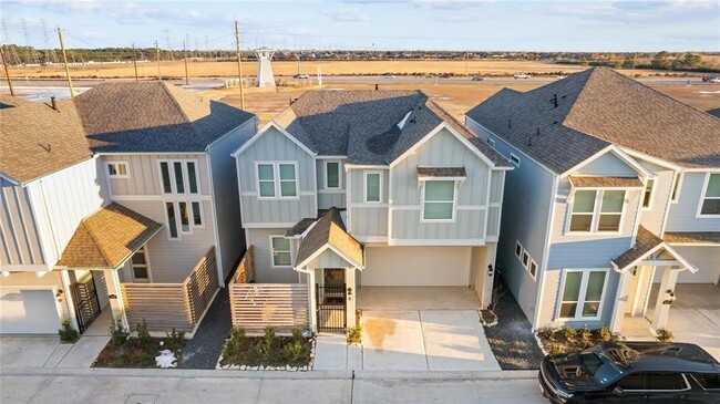 Building Photo - 614 Sandy Bay Ln