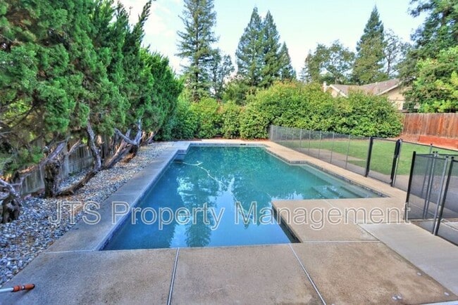 Building Photo - 9221 Rock Canyon Way