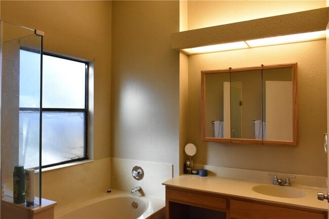 Building Photo - 9103 Texas Sun Dr