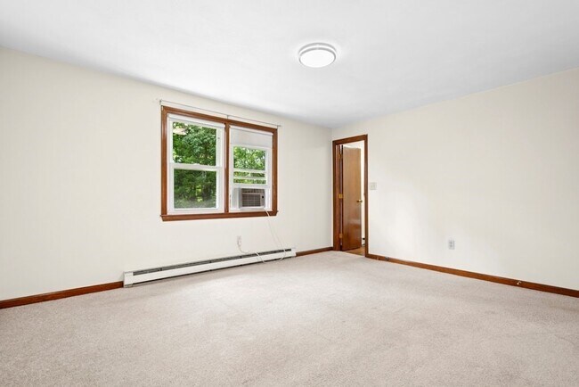 Building Photo - 11 Minuteman Way