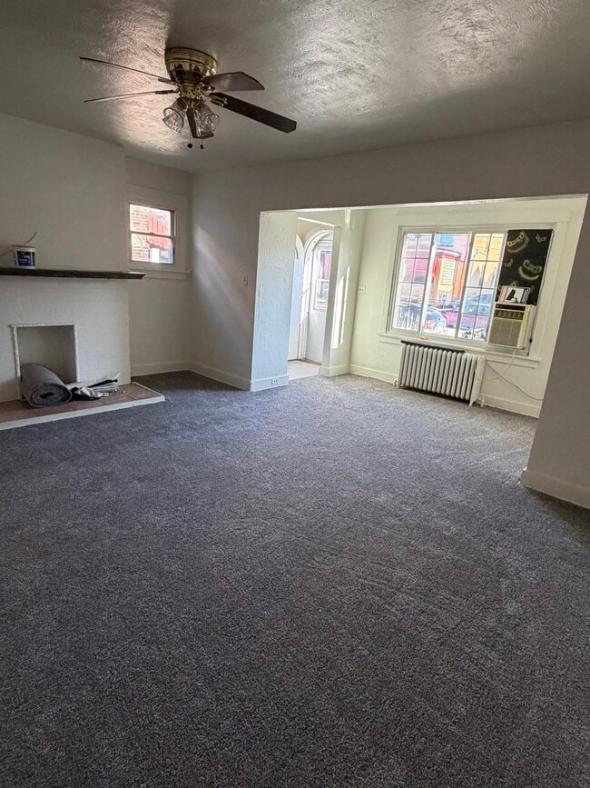 Building Photo - 3819-3819 Brighton Rd