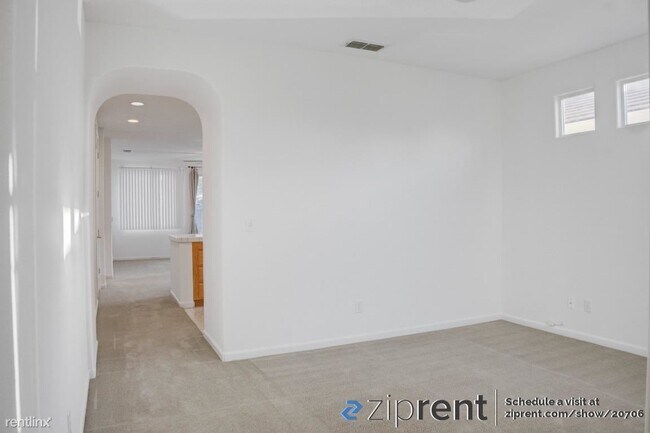Building Photo - 4 br, 2 bath House - 1834 Zurlo Way, Sacra...