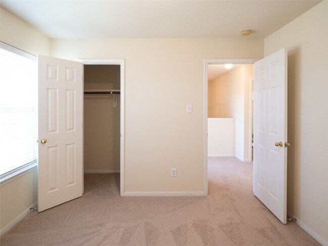 Building Photo - 21843 Grassy Hill Ln