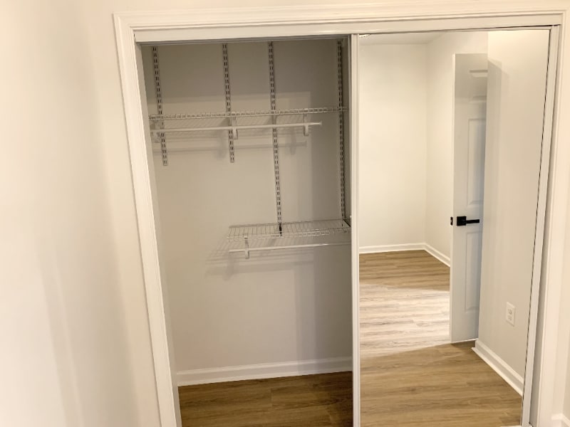 Building Photo - 1600 S Charles St