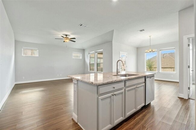 Building Photo - 116 Birkshire Dr