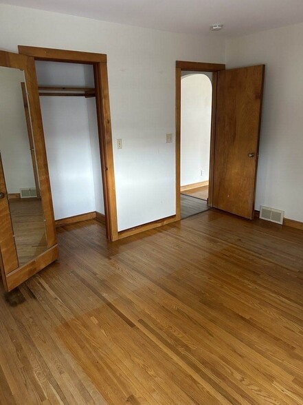 Building Photo - 2134 Graydon Ave