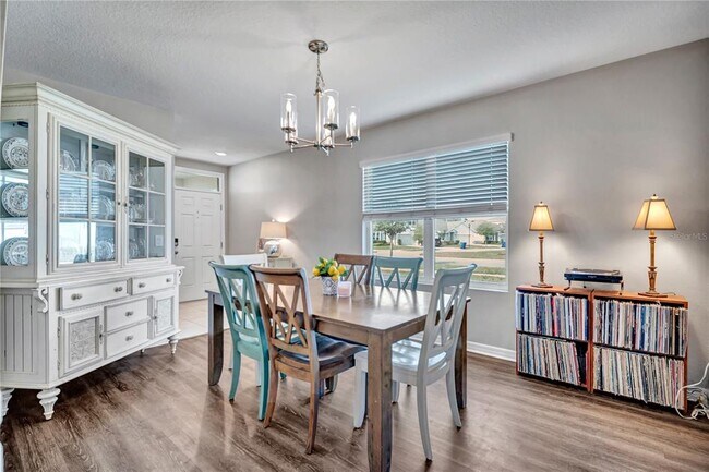 Building Photo - 32705 Brooks Hawk Ln