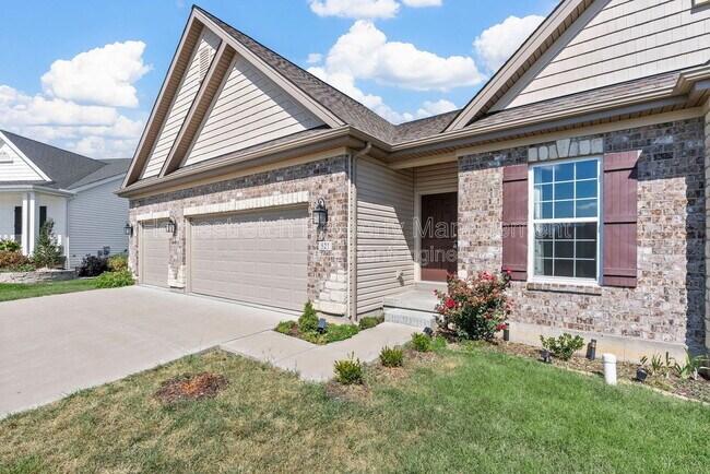 Building Photo - 521 Upper Ridgepointe Ct
