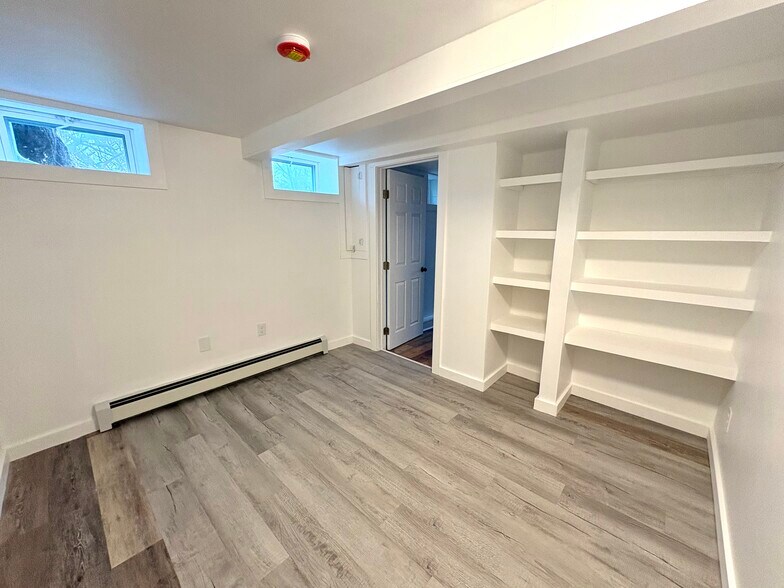 Building Photo - 1 Clermont Ln