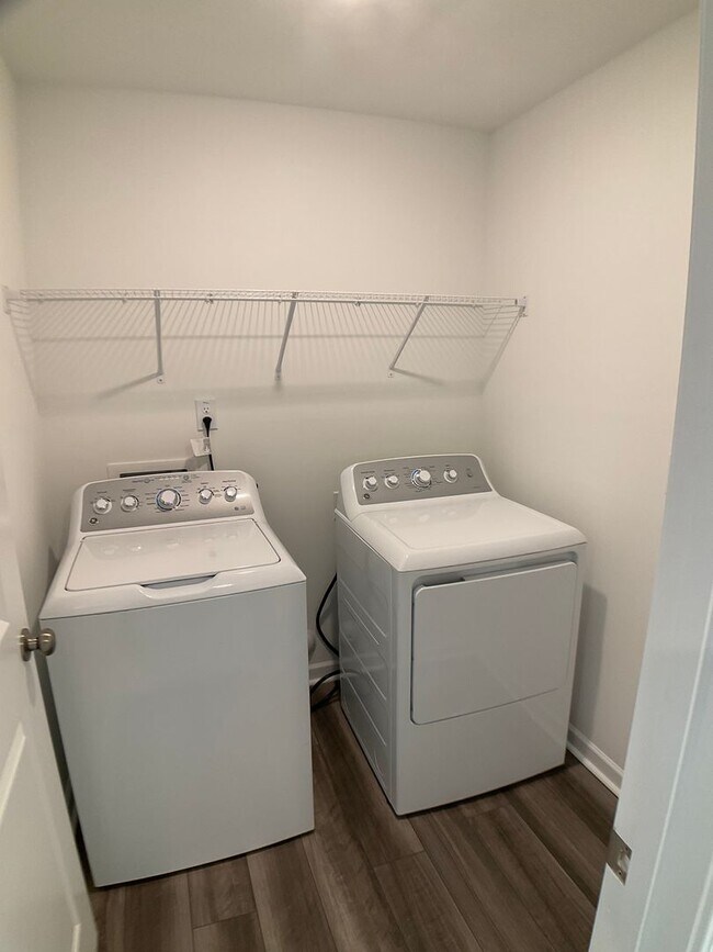 Building Photo - Brand New Townhome in Lawson Townes, Haw River, NC