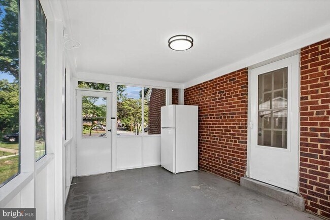 Building Photo - 3227 Sherry Ct