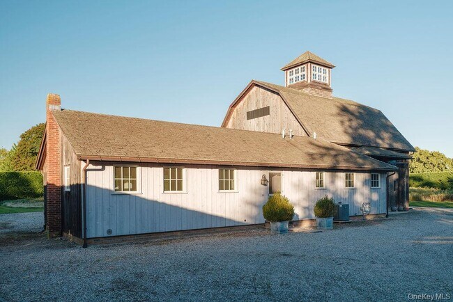 Building Photo - 29500 Main Rd