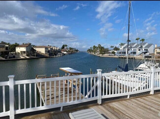 Building Photo - 14300 S Padre Island Dr