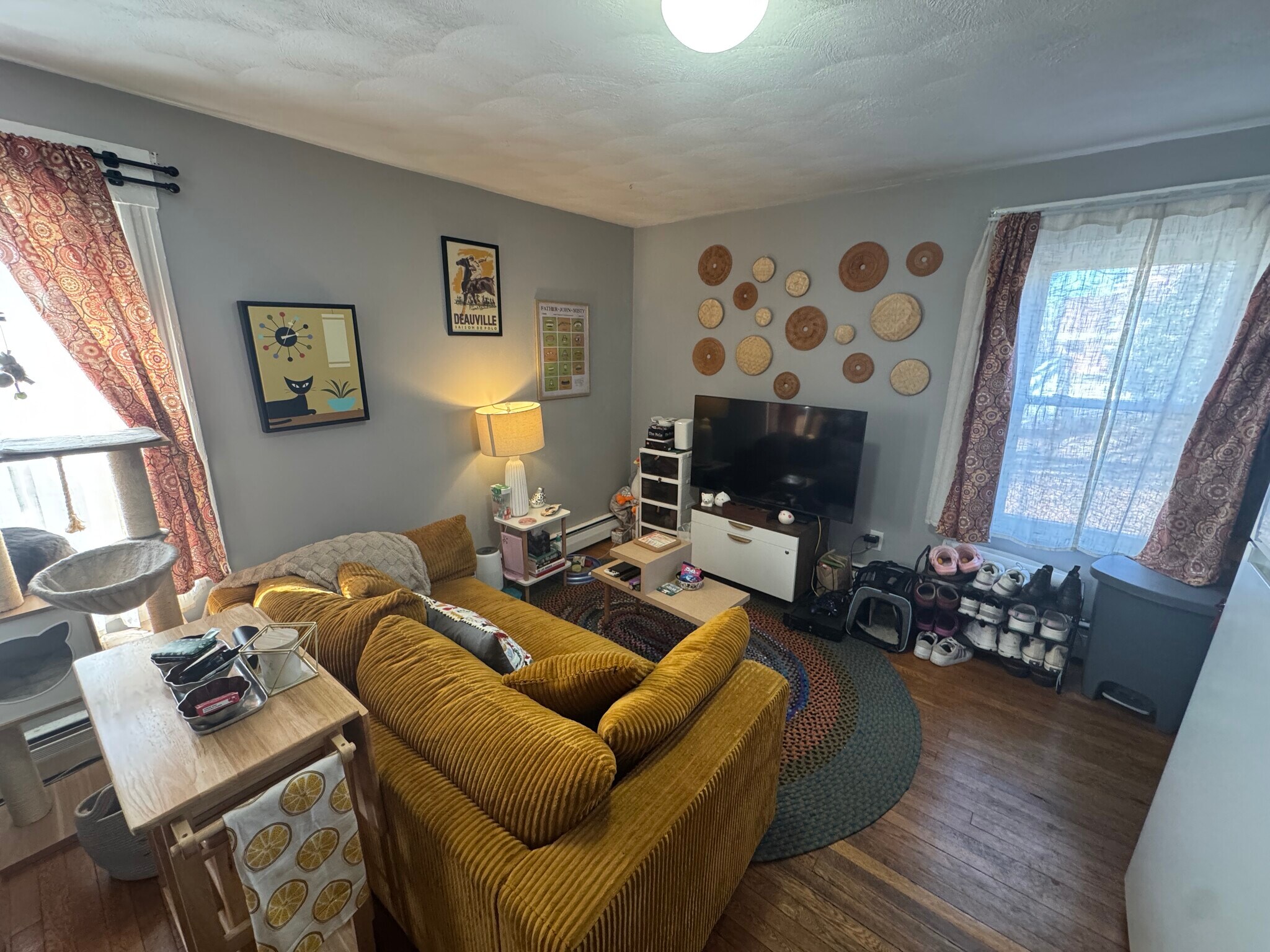 Building Photo - 639 Somerville Ave