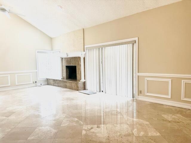 Building Photo - 3021 Florida Blvd