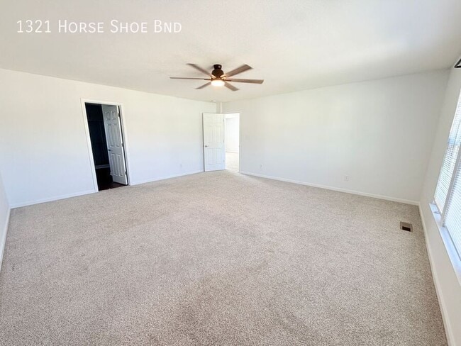 Building Photo - 1321 Horse Shoe Bnd